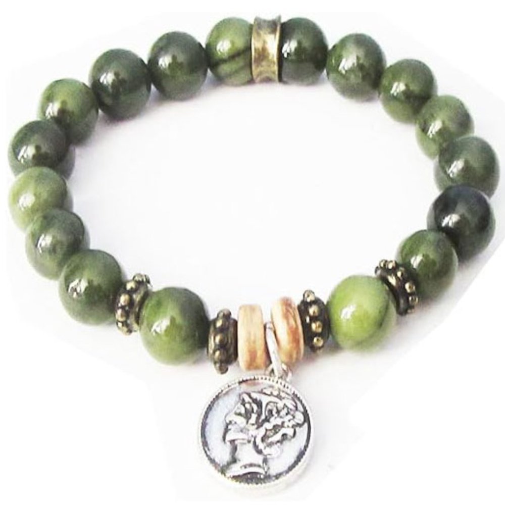 A-246 Chico's Jewelry Fashion Green Beads in Antiqued Silver Stretch Bracelet